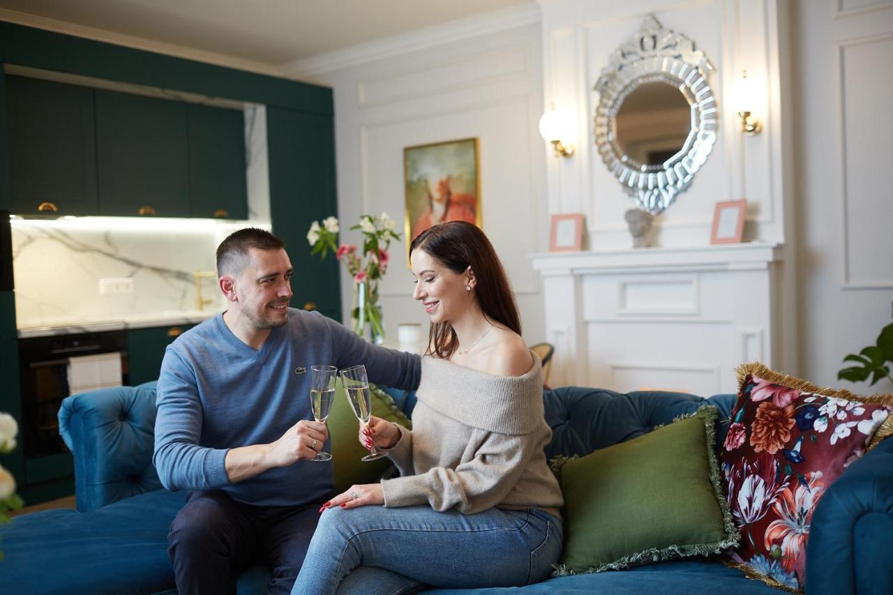 The Doors Luxury Apartment Mosonmagyaróvár Екстериор снимка
