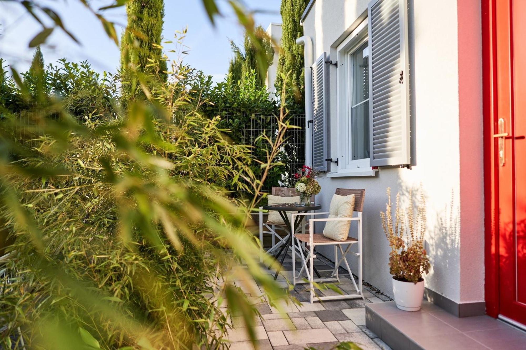 The Doors Luxury Apartment Mosonmagyaróvár Екстериор снимка