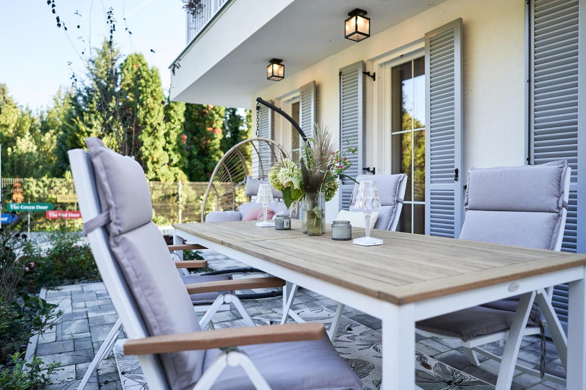 The Doors Luxury Apartment Mosonmagyaróvár Екстериор снимка